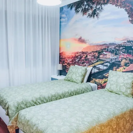 5 Bedrooms In Privileged Area With Ocean View Funchal (Madeira)